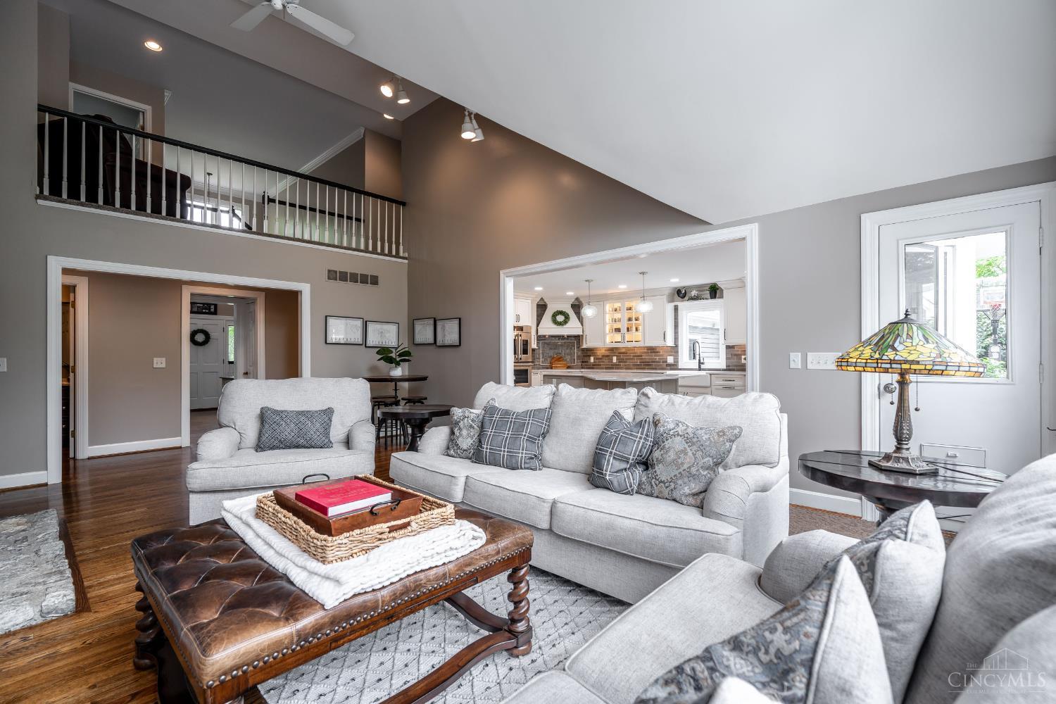 8 Denison Lane
