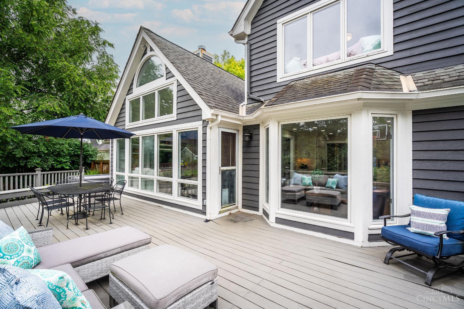 8 Denison Lane