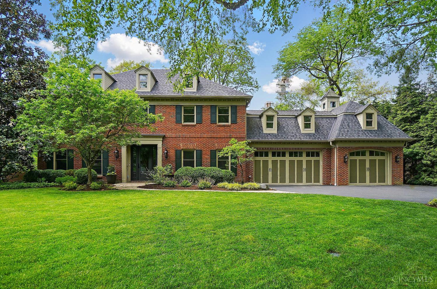 13 Hickory Hollow