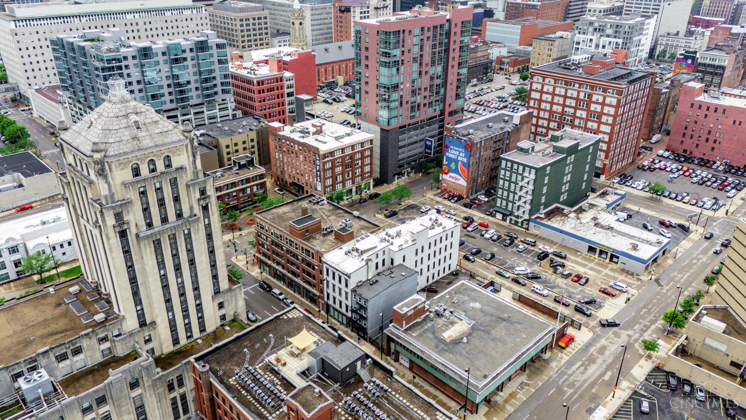 813 Broadway Avenue 203
