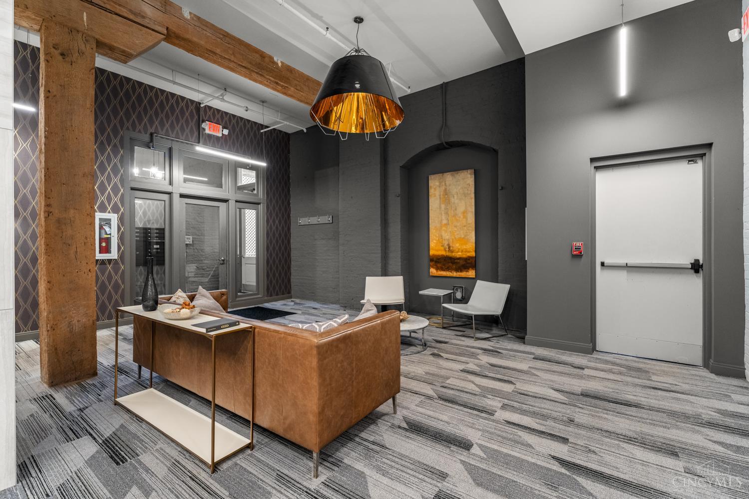 813 Broadway Avenue 203