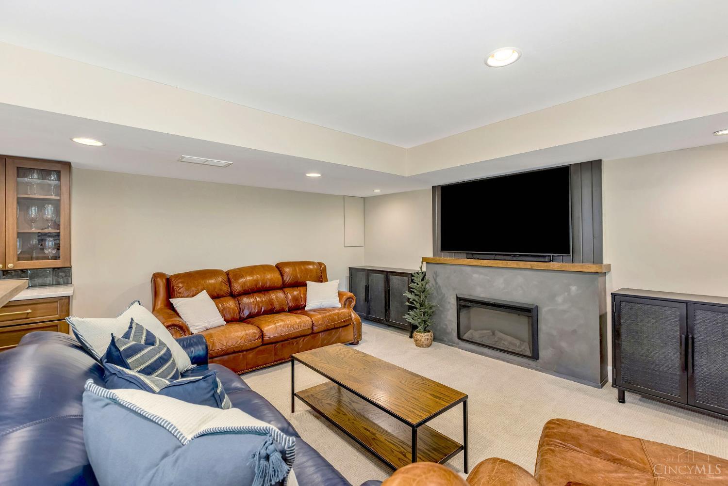 6236 Ashbourne Place