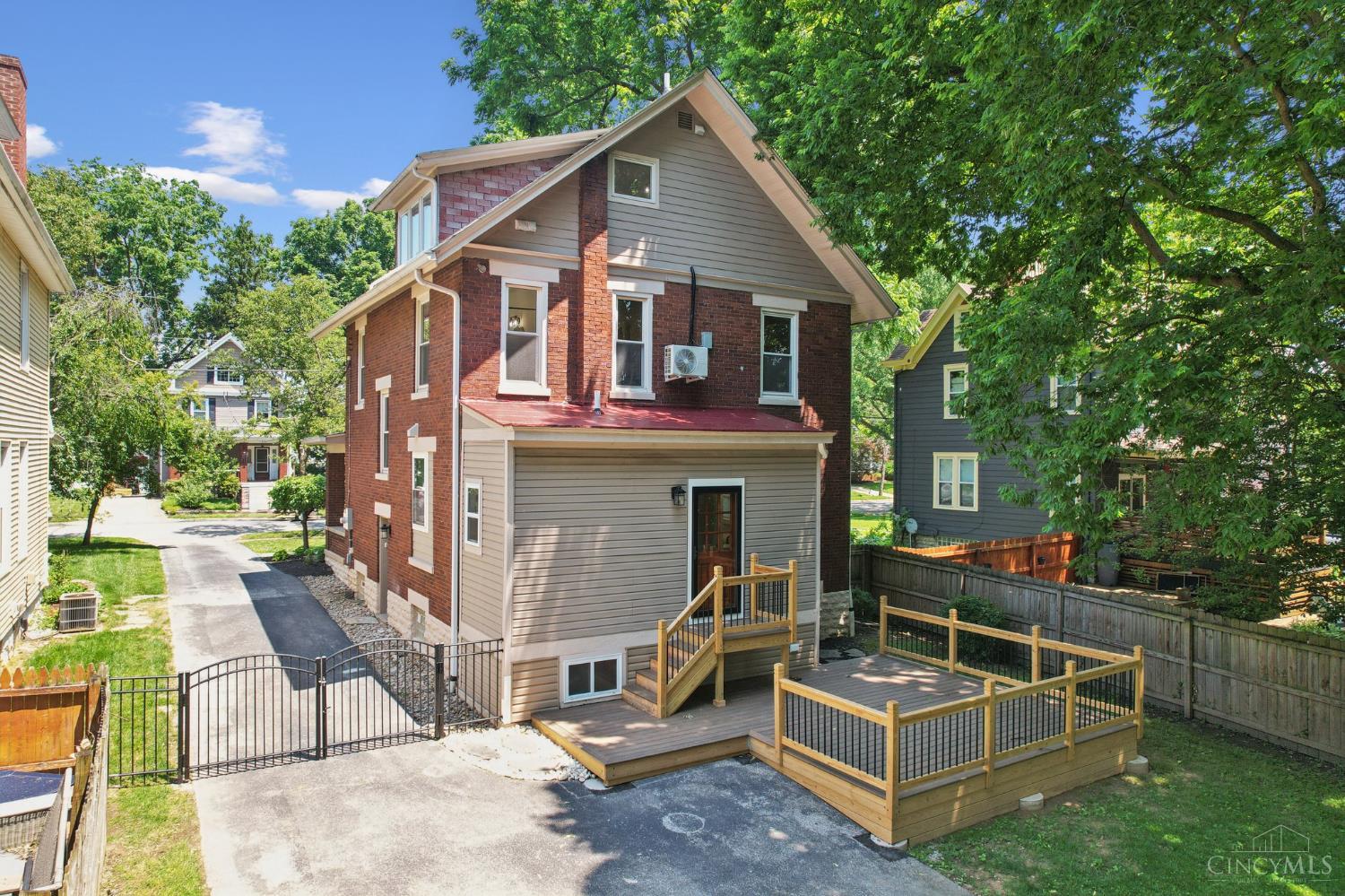 5719 Arnsby Place
