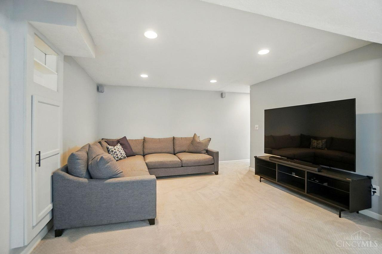 4908 Isaac Lane