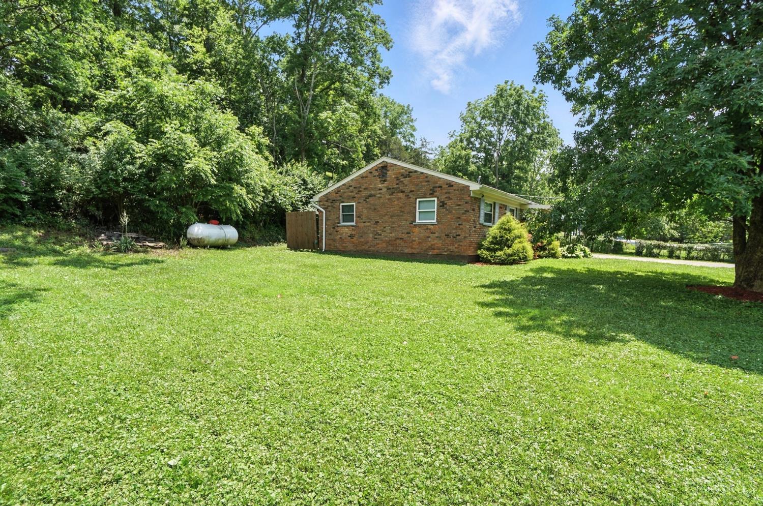 7104 Wesselman Road