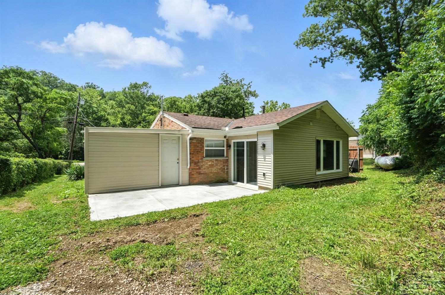 7104 Wesselman Road