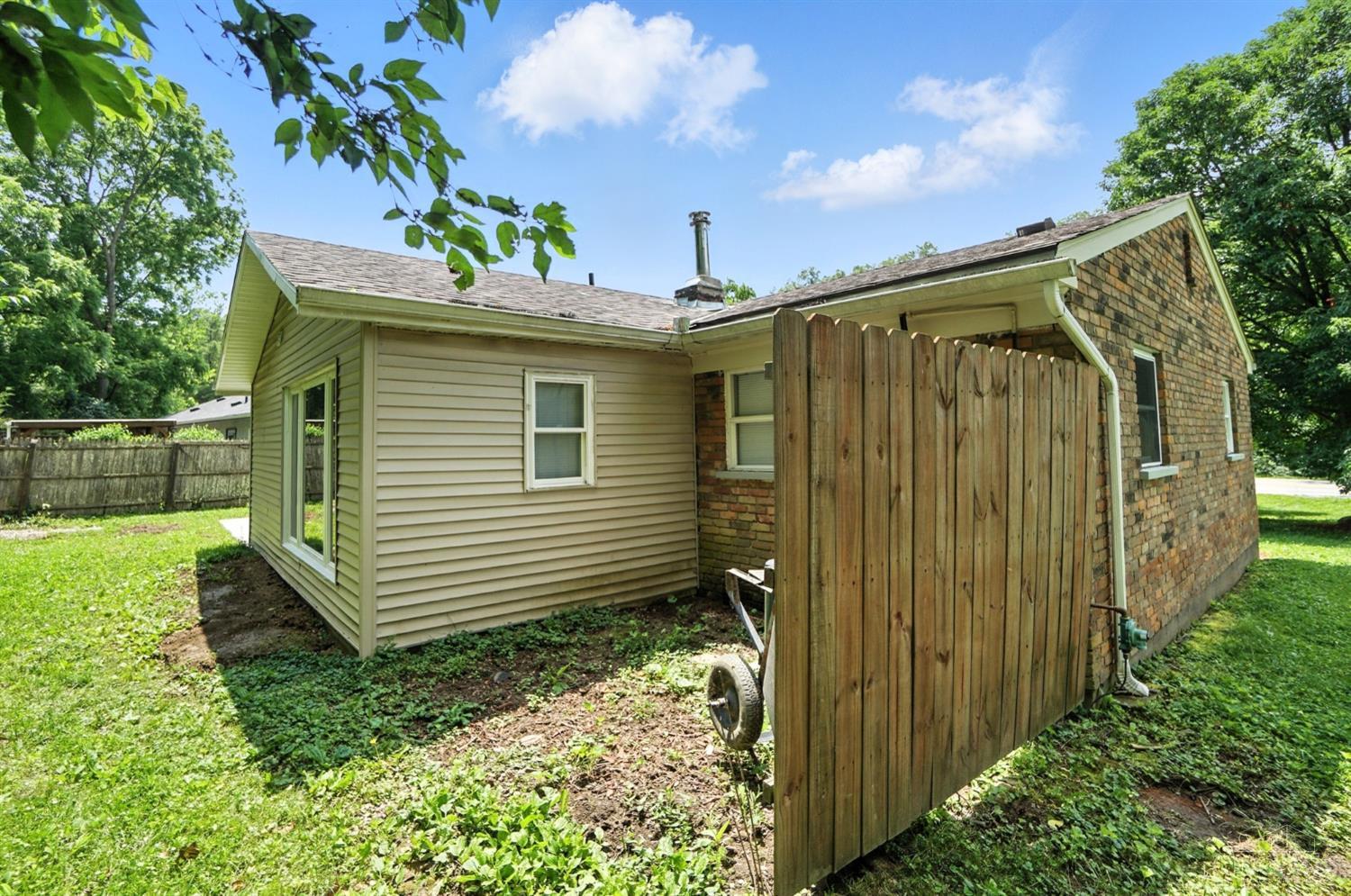 7104 Wesselman Road