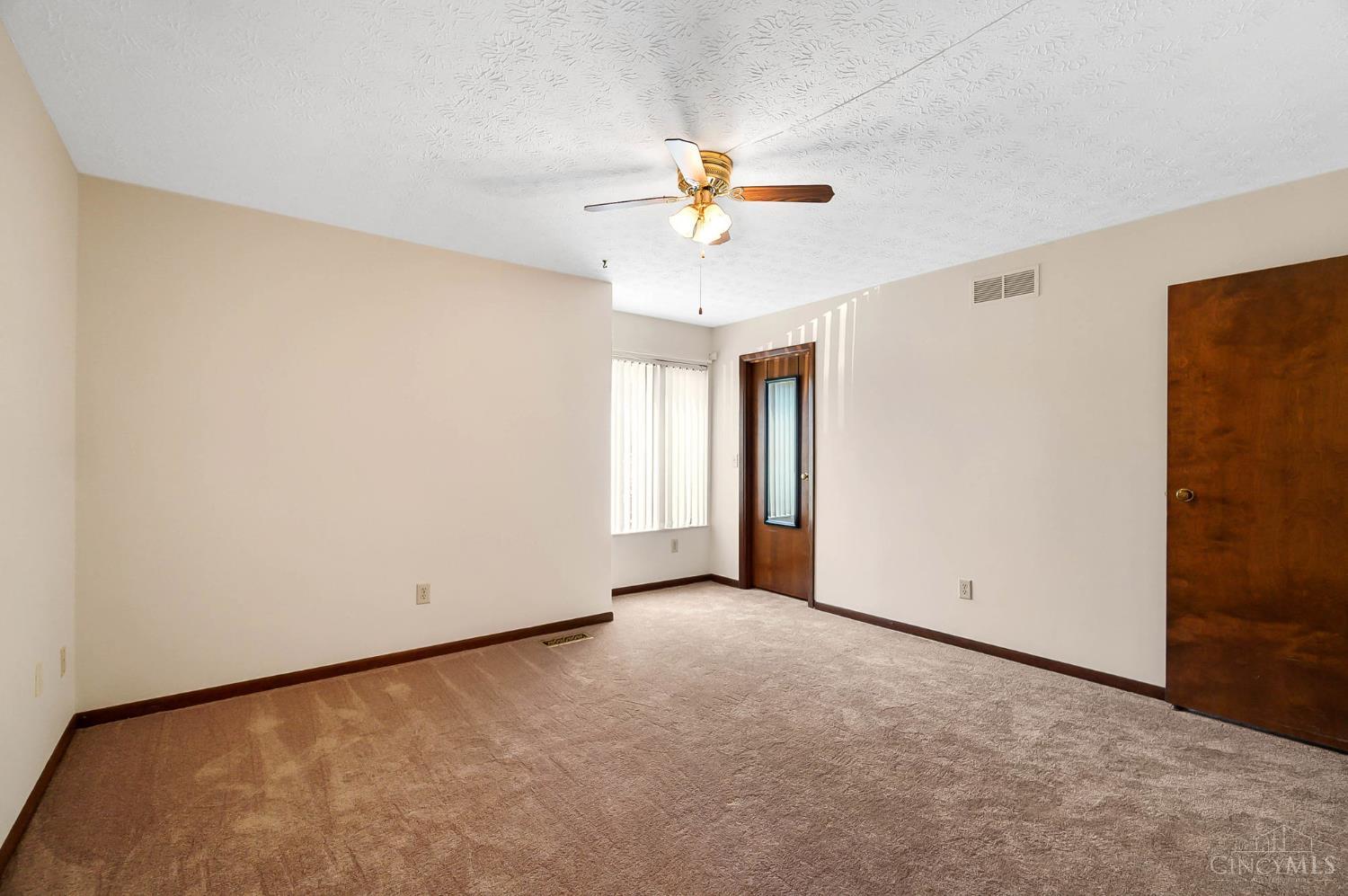 3235 Pebblebrook Lane 35