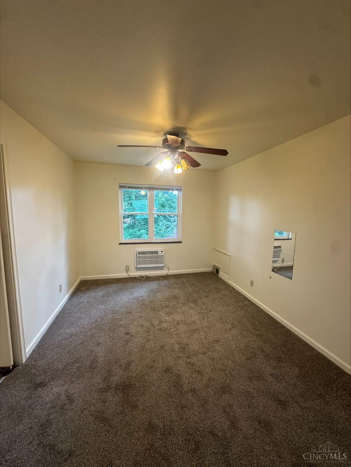 1727 Greenview Place