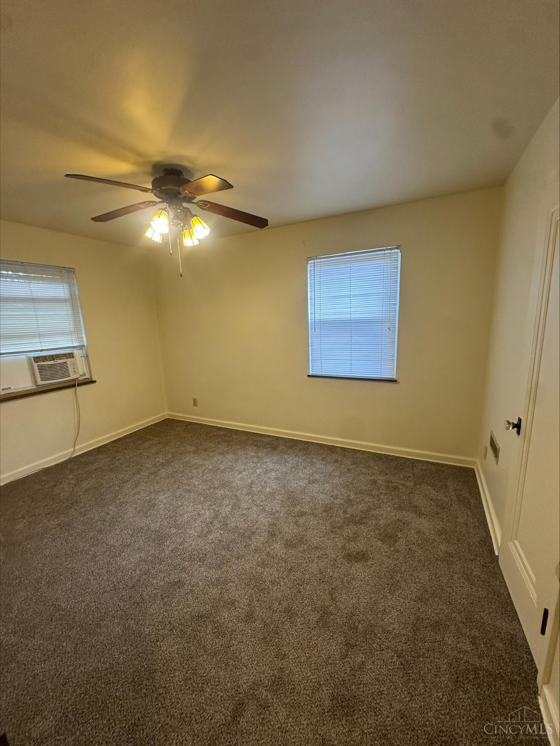 1727 Greenview Place