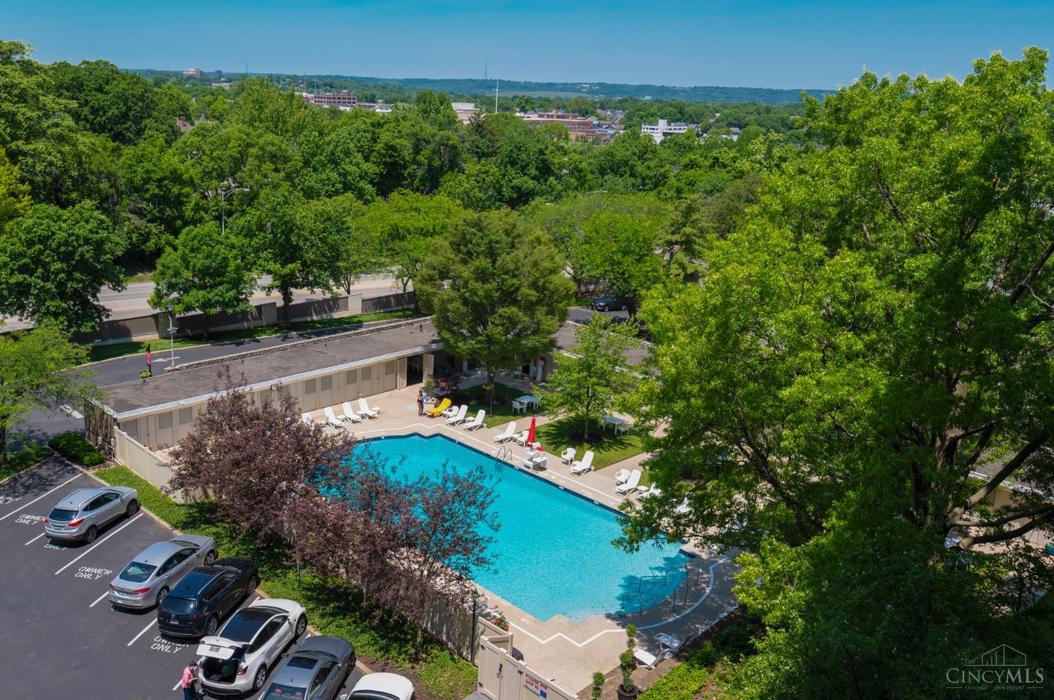 2444 Madison Road 708