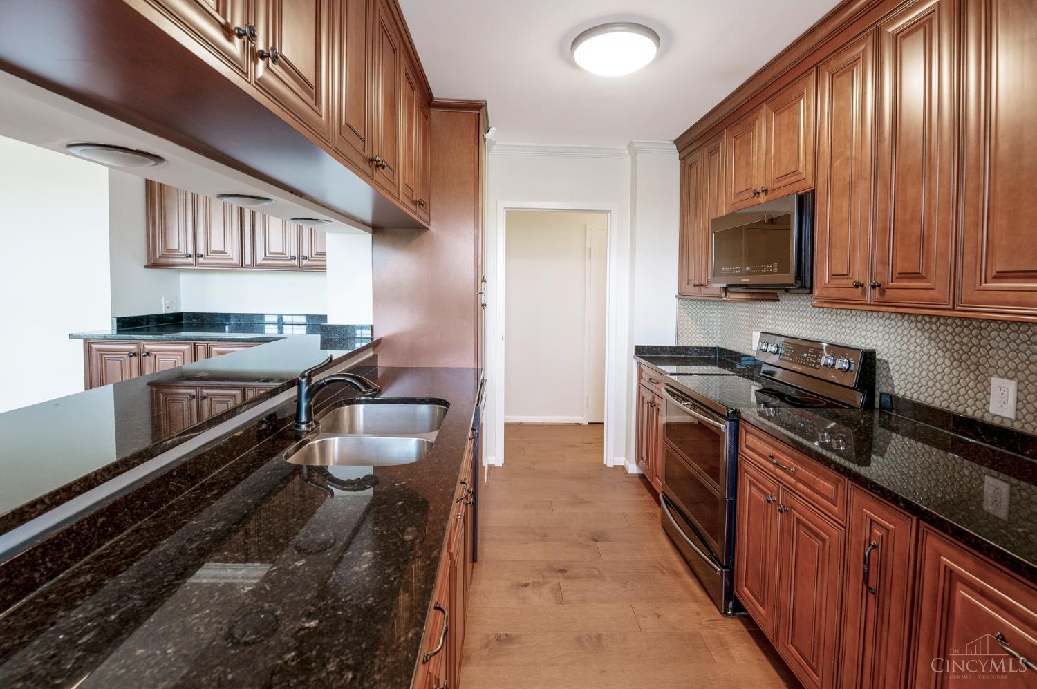 2444 Madison Road 708