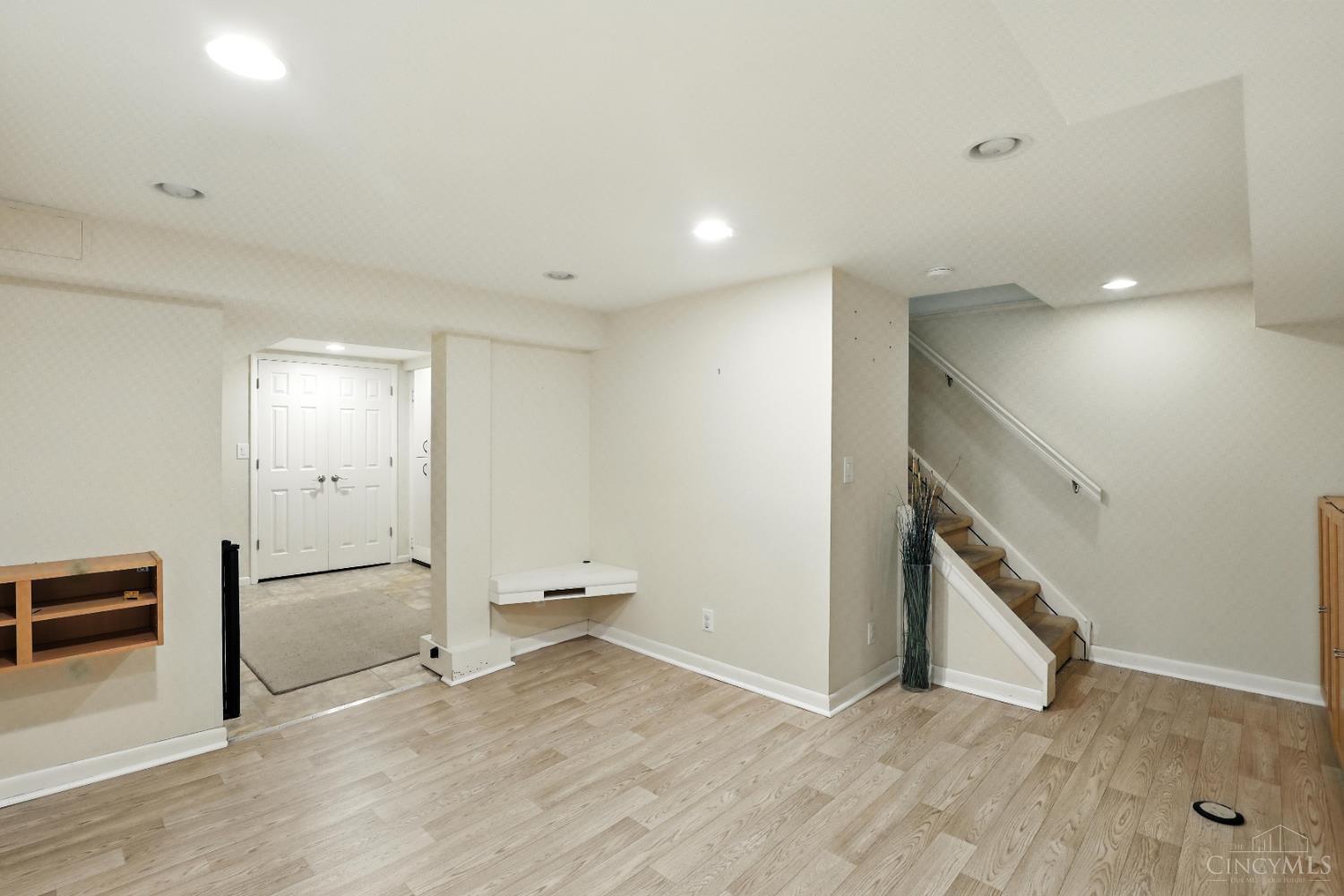 1006 Harbury Drive