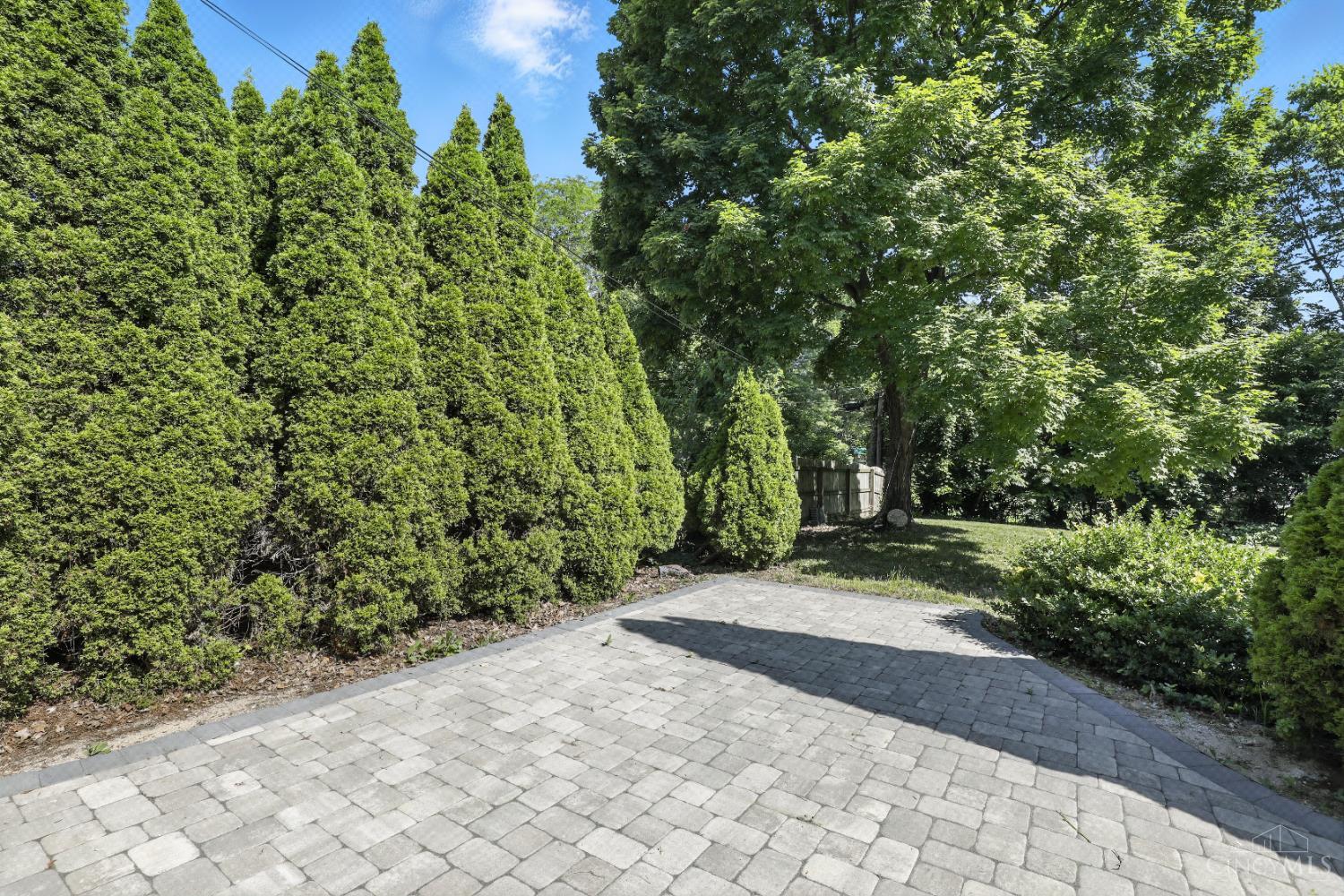 1006 Harbury Drive
