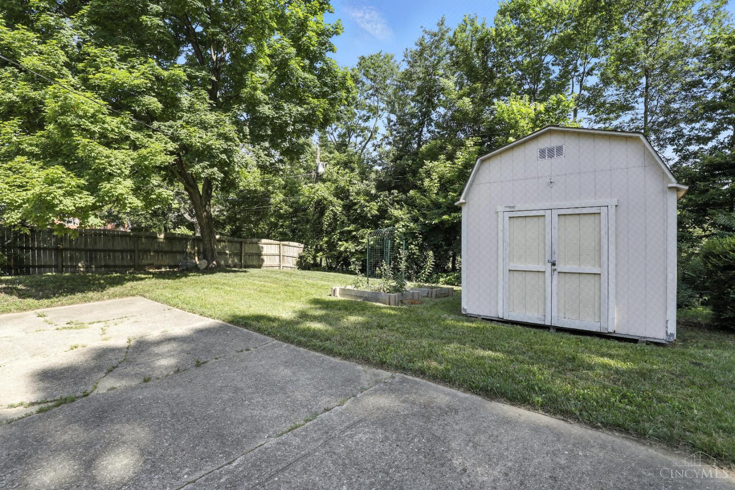 1006 Harbury Drive
