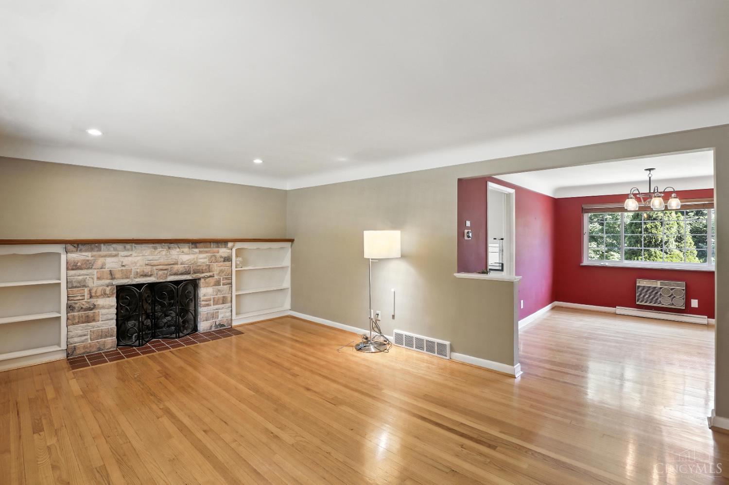 1006 Harbury Drive