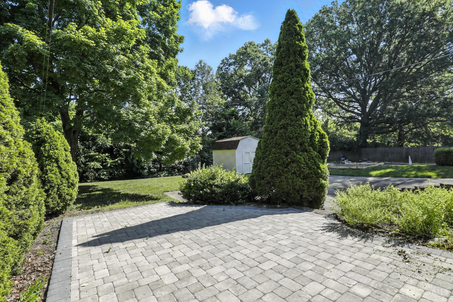1006 Harbury Drive