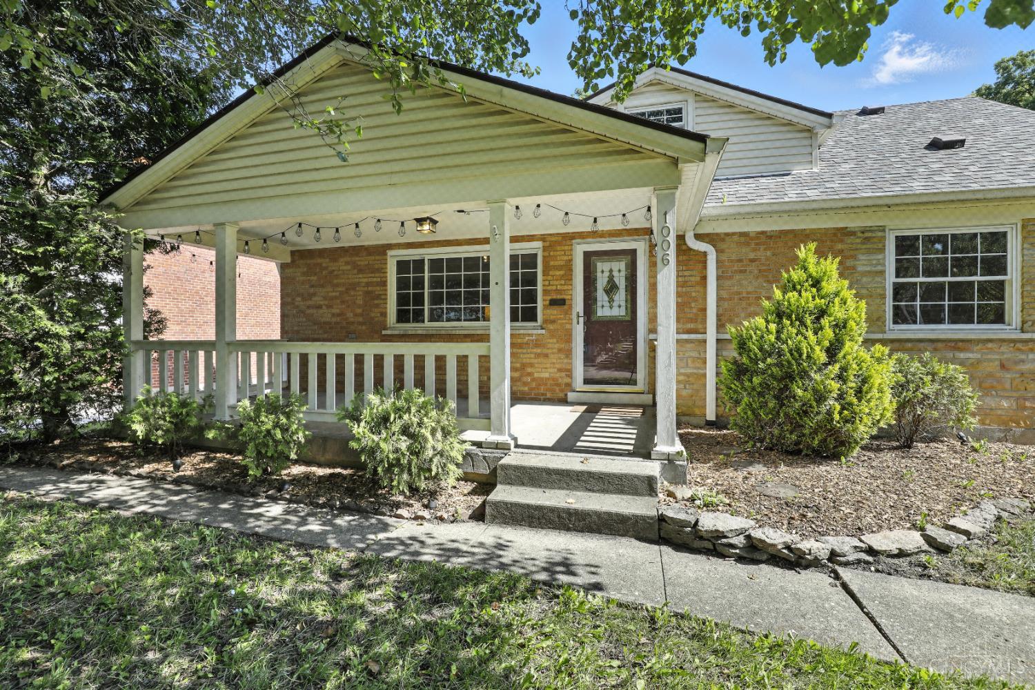 1006 Harbury Drive
