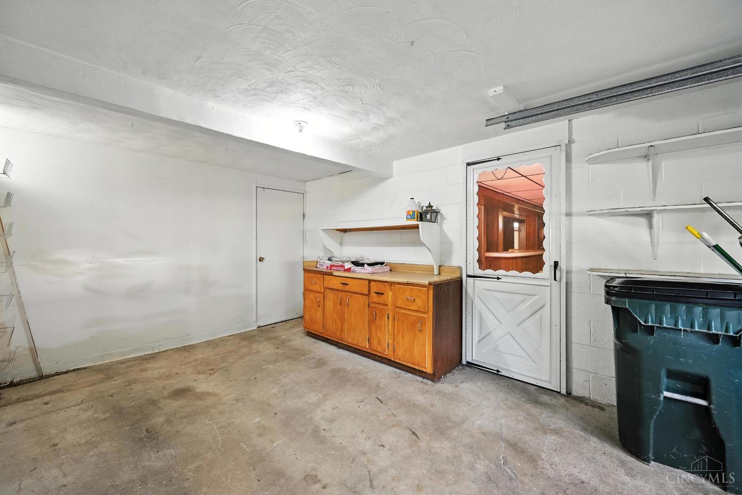6658 Greentree Drive