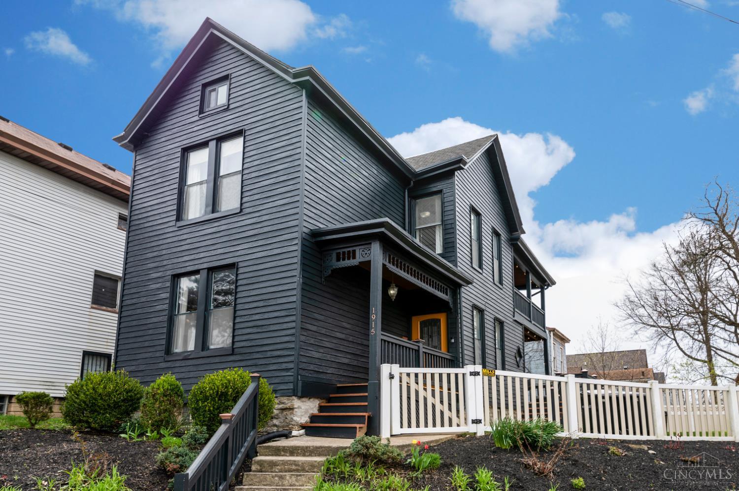 1915 Pogue Avenue