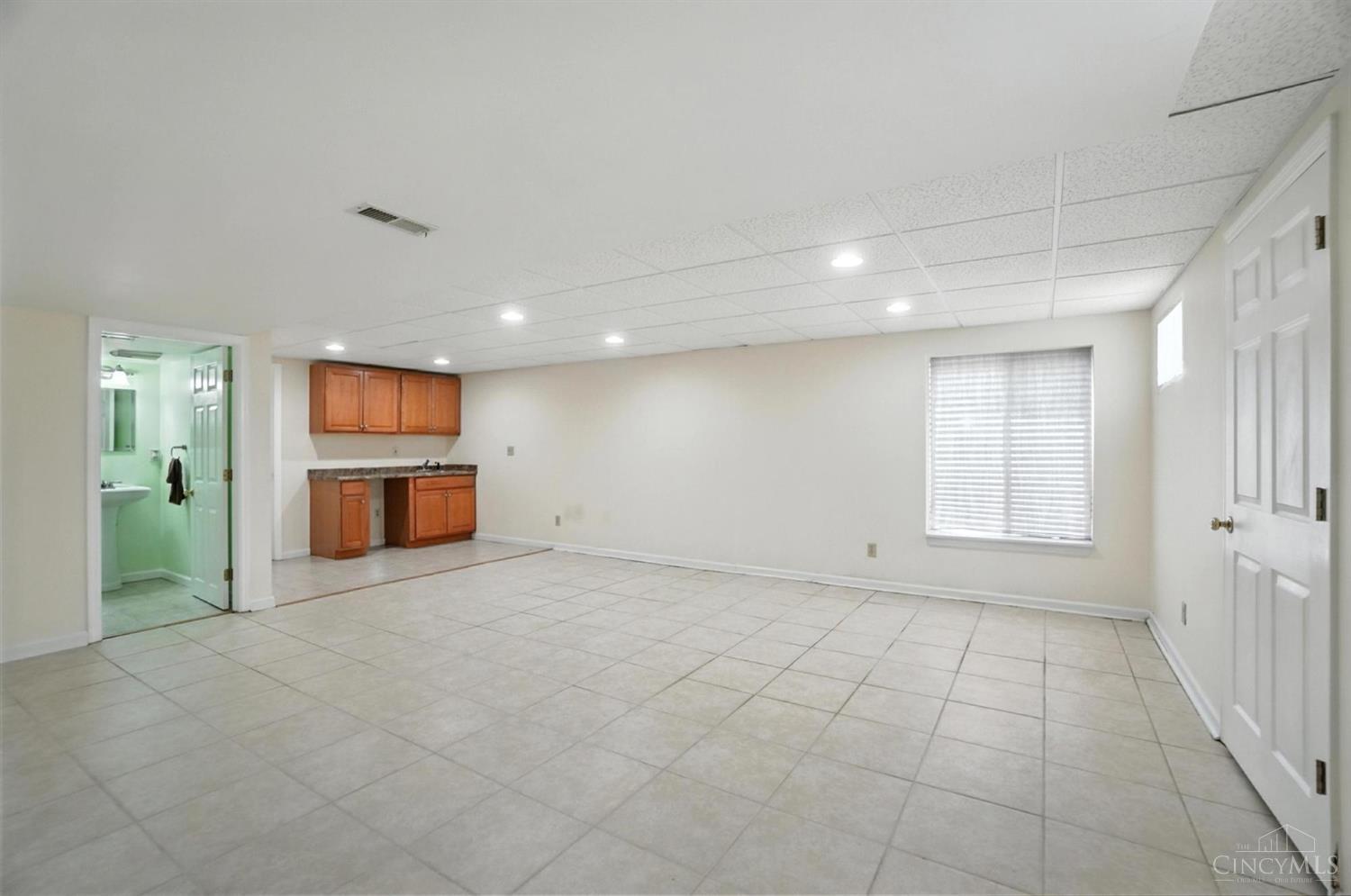 5427 Senour Drive
