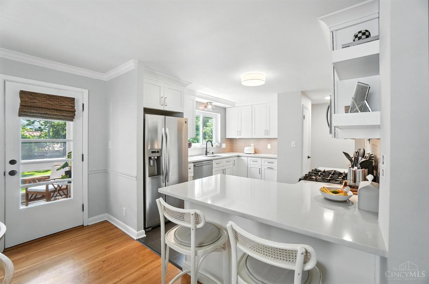 1728 Tiffany Lane