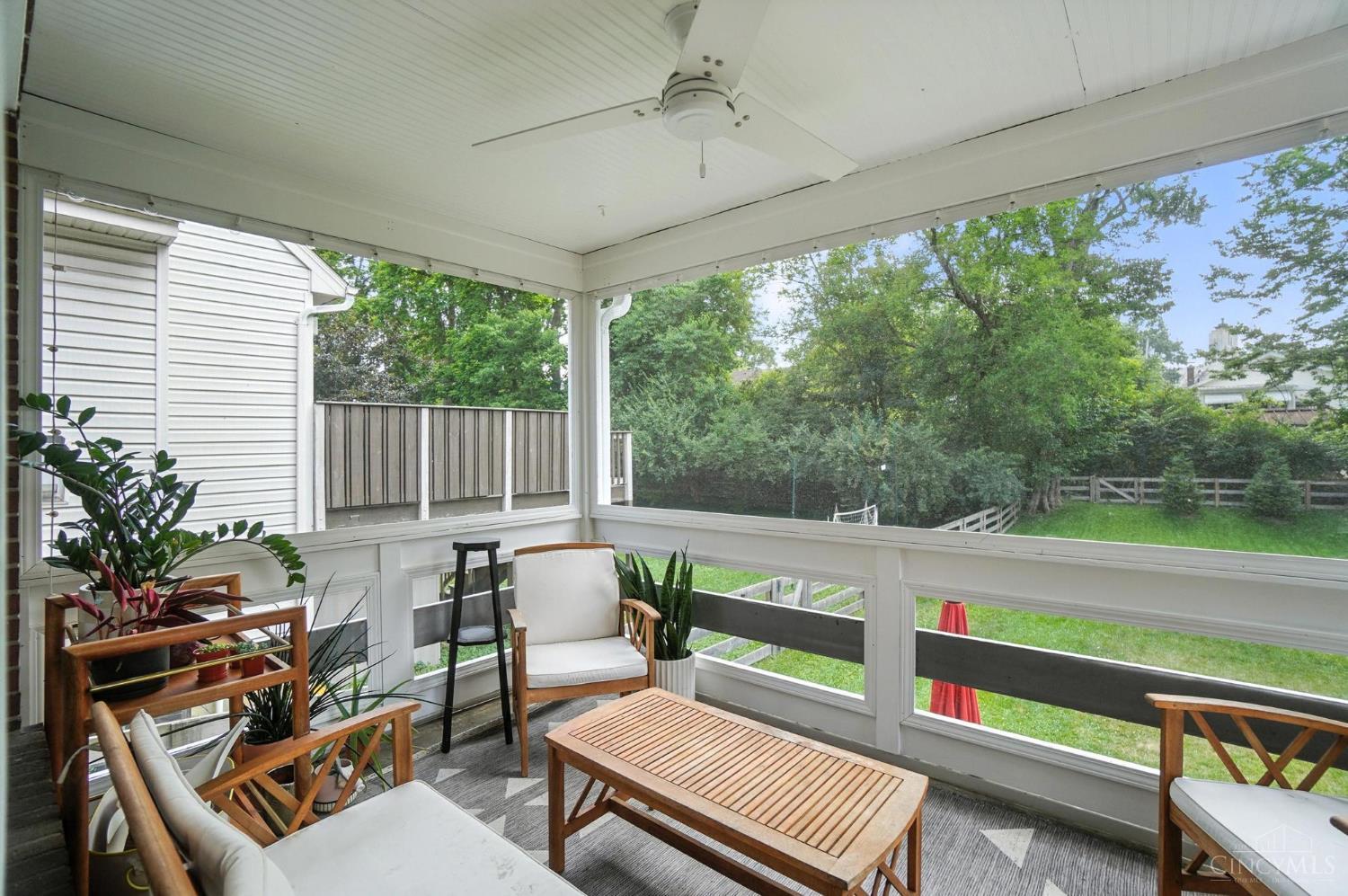 1728 Tiffany Lane
