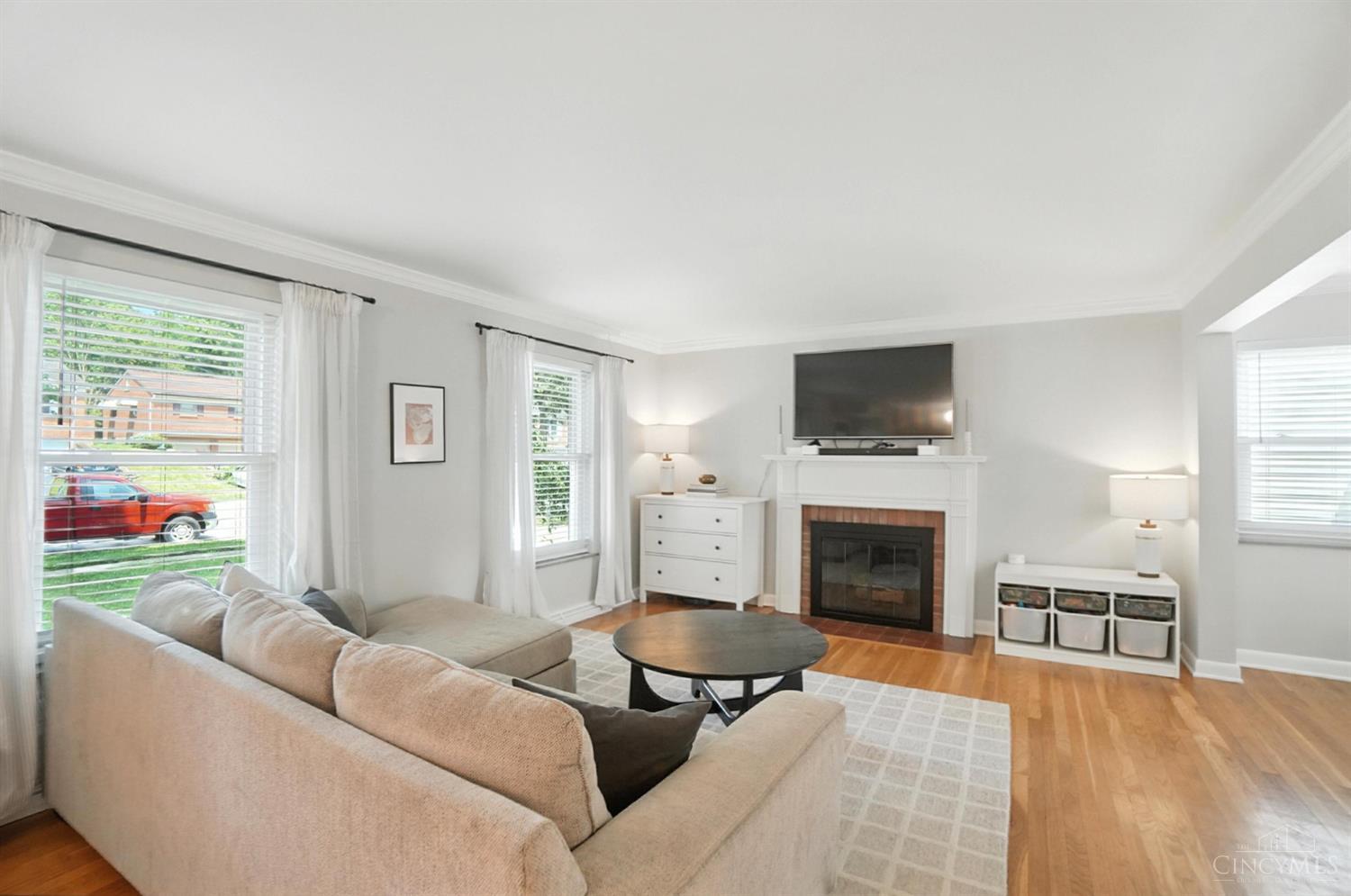 1728 Tiffany Lane