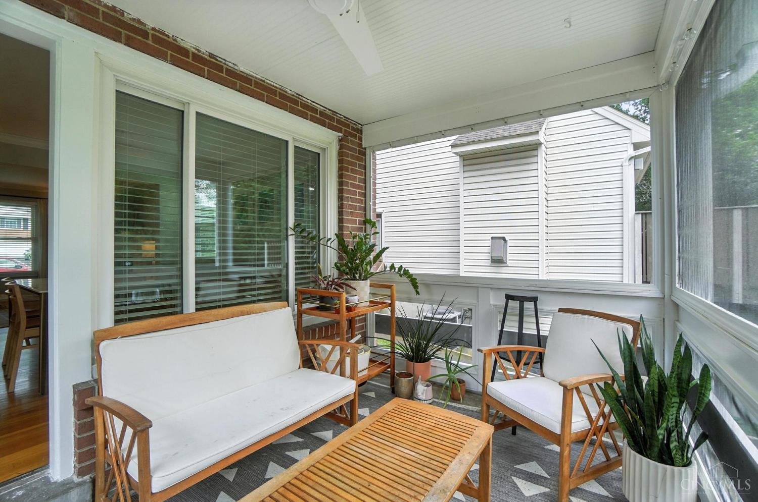 1728 Tiffany Lane
