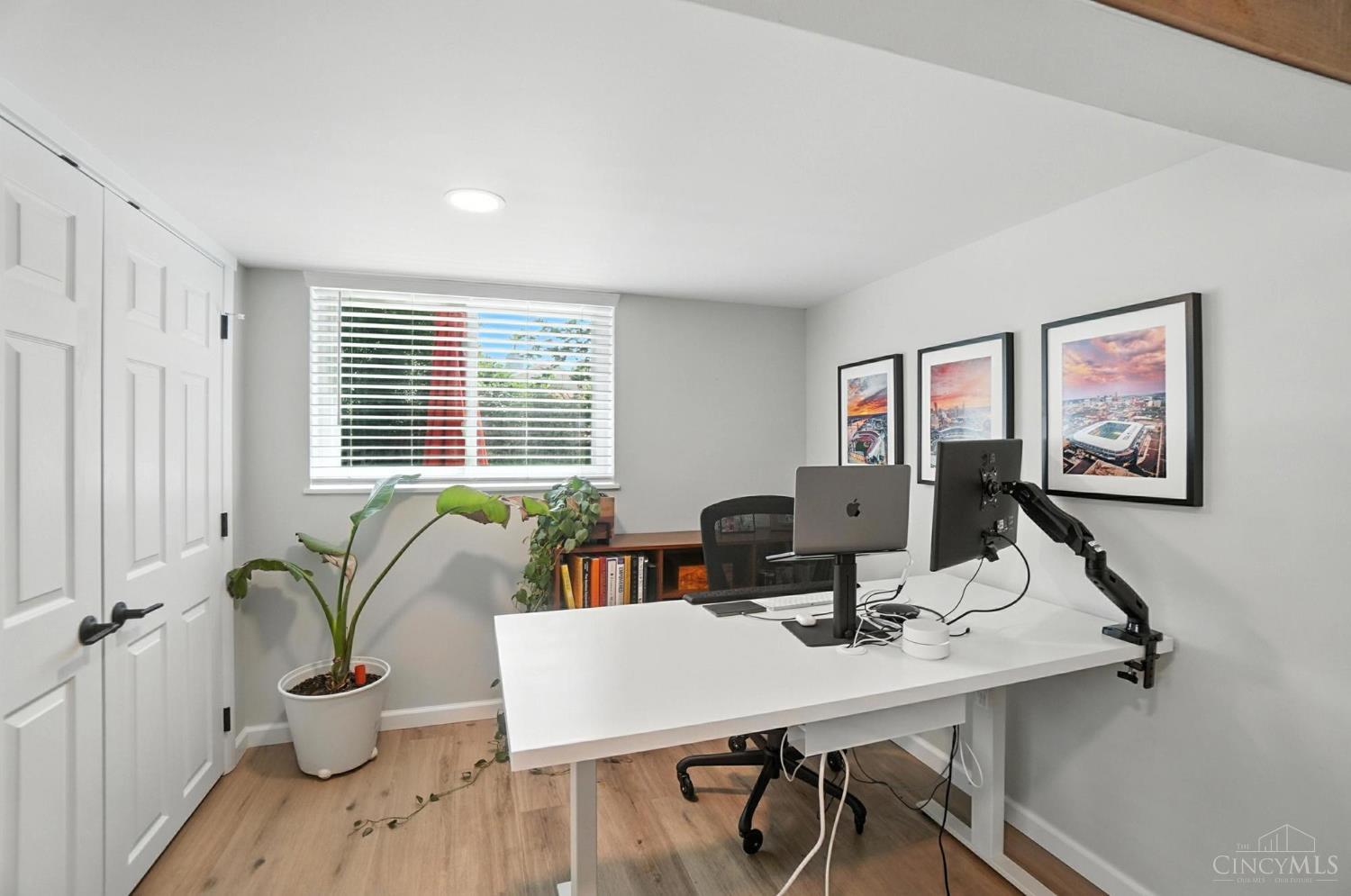 1728 Tiffany Lane
