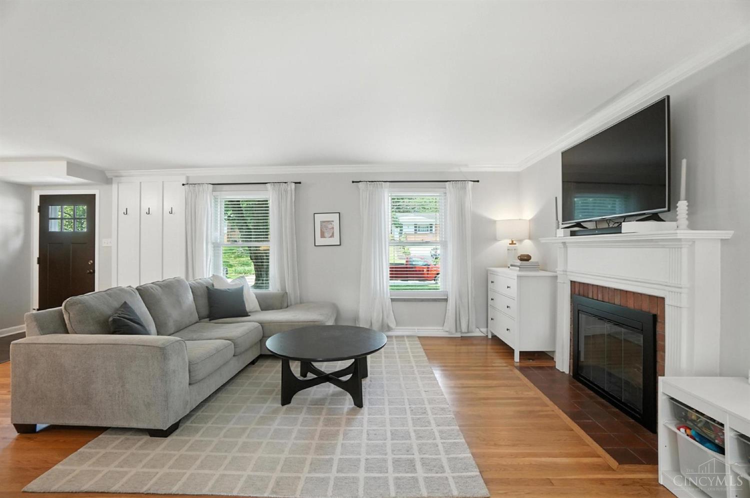 1728 Tiffany Lane