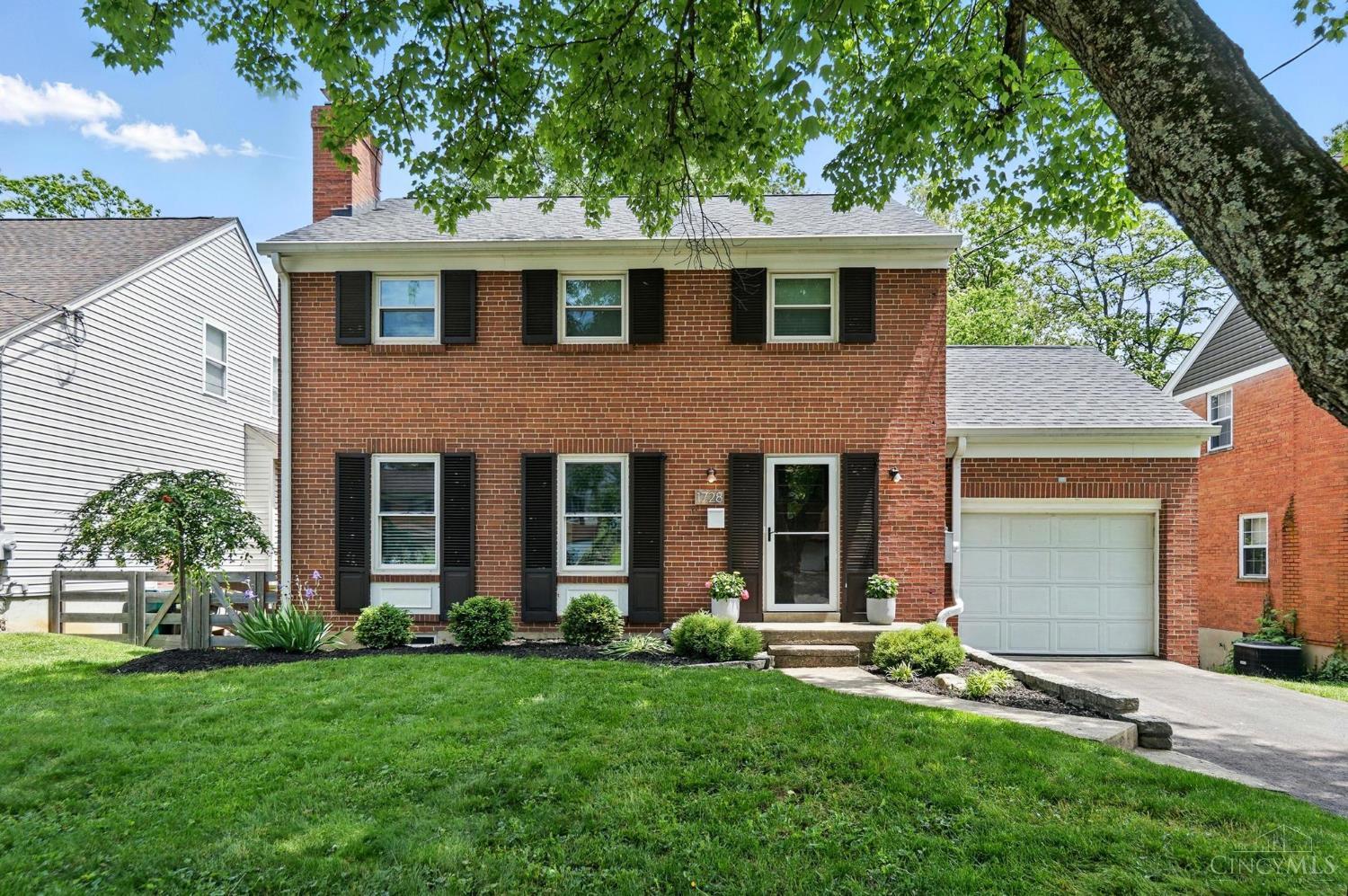 1728 Tiffany Lane