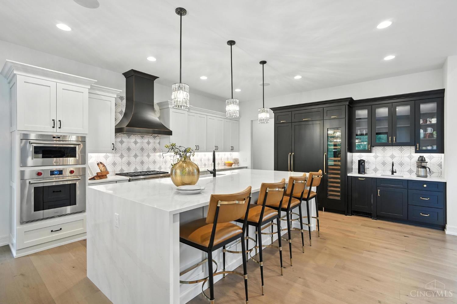 5413 Walnut View Drive