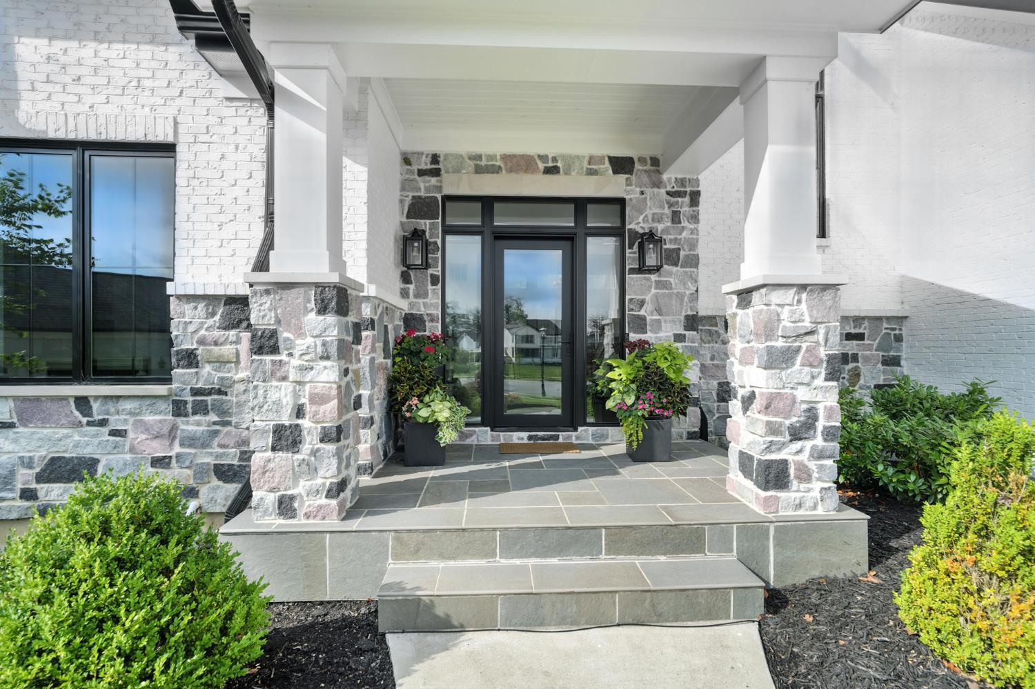 5413 Walnut View Drive