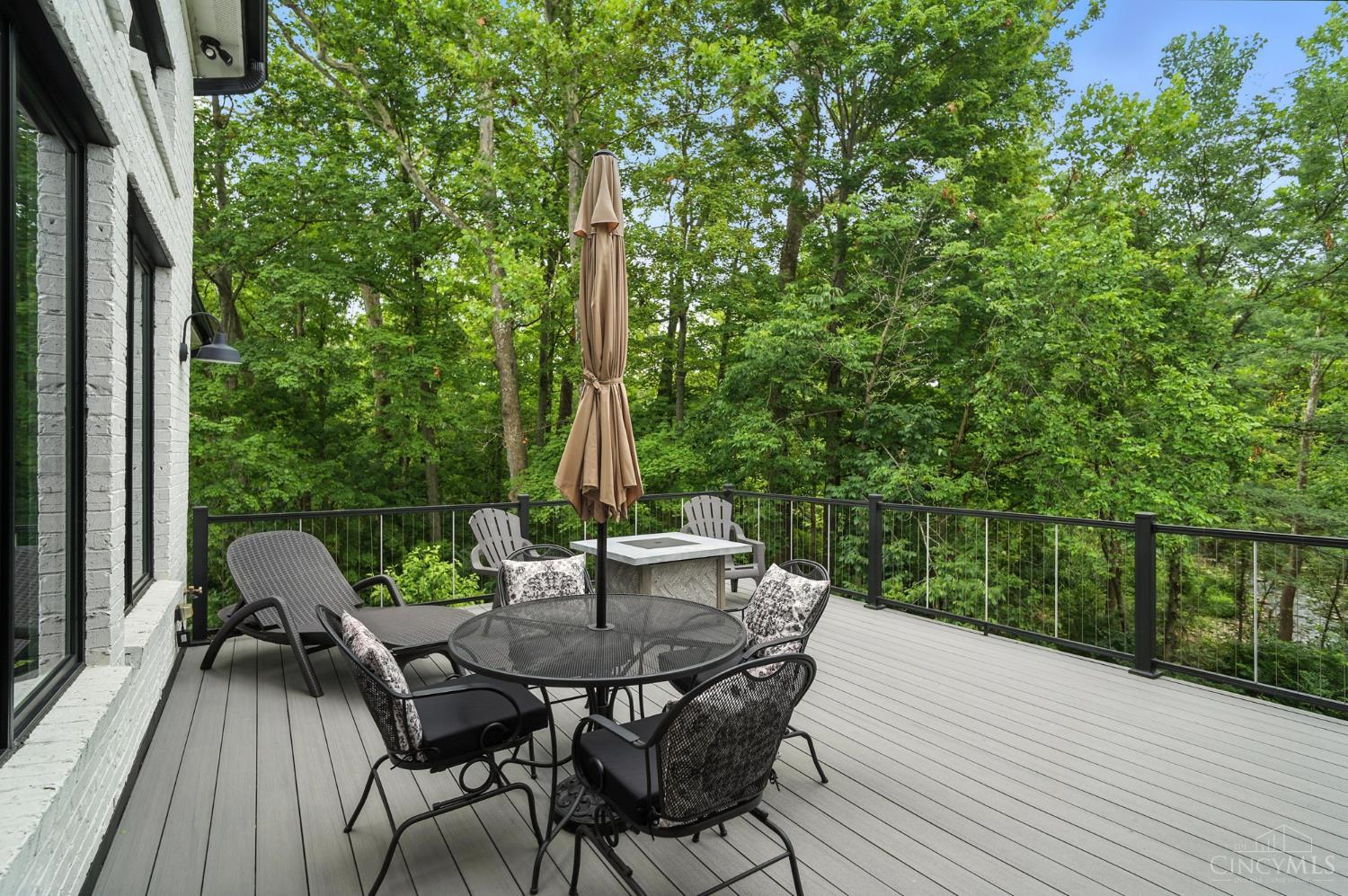 5413 Walnut View Drive