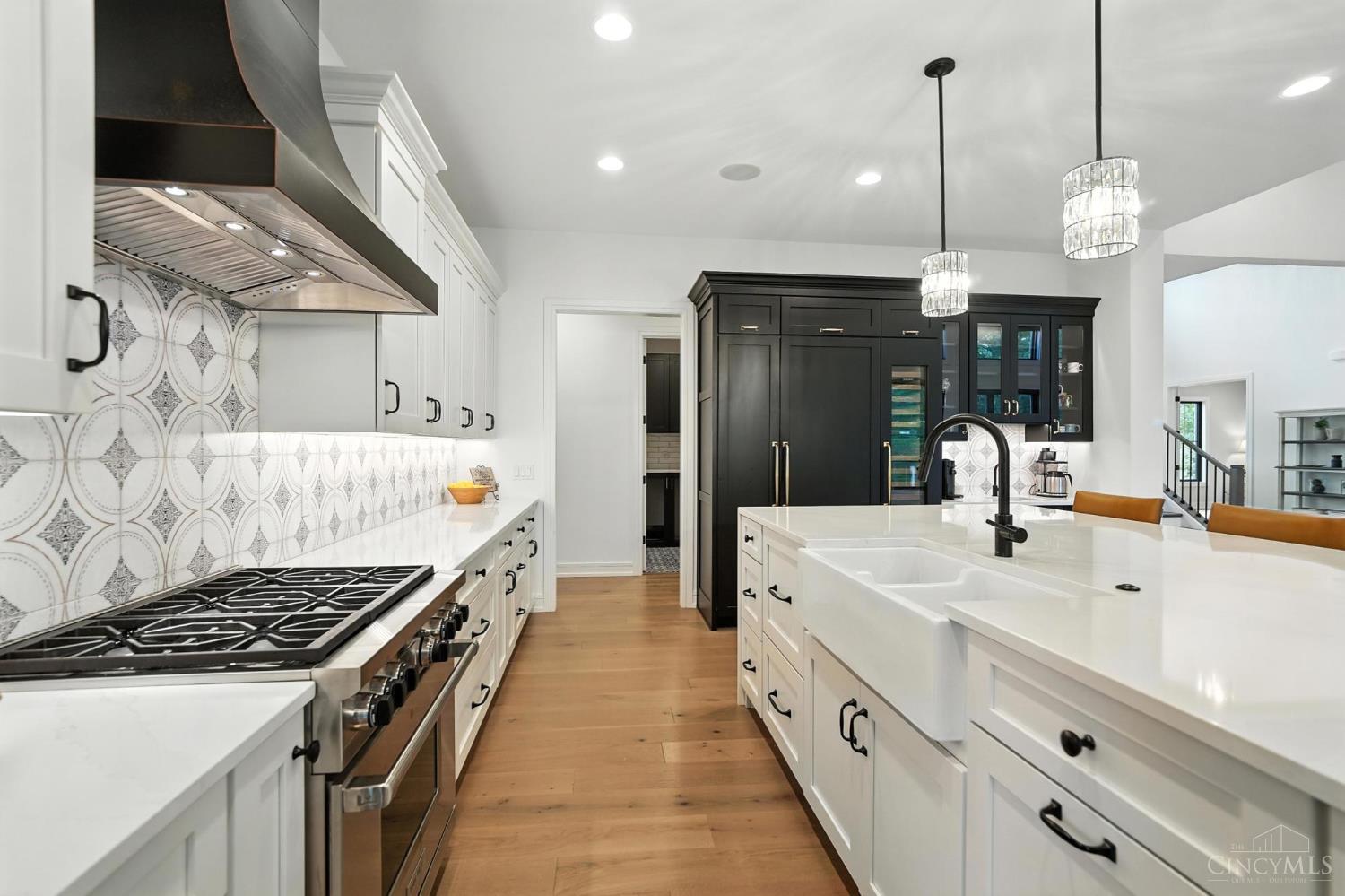 5413 Walnut View Drive