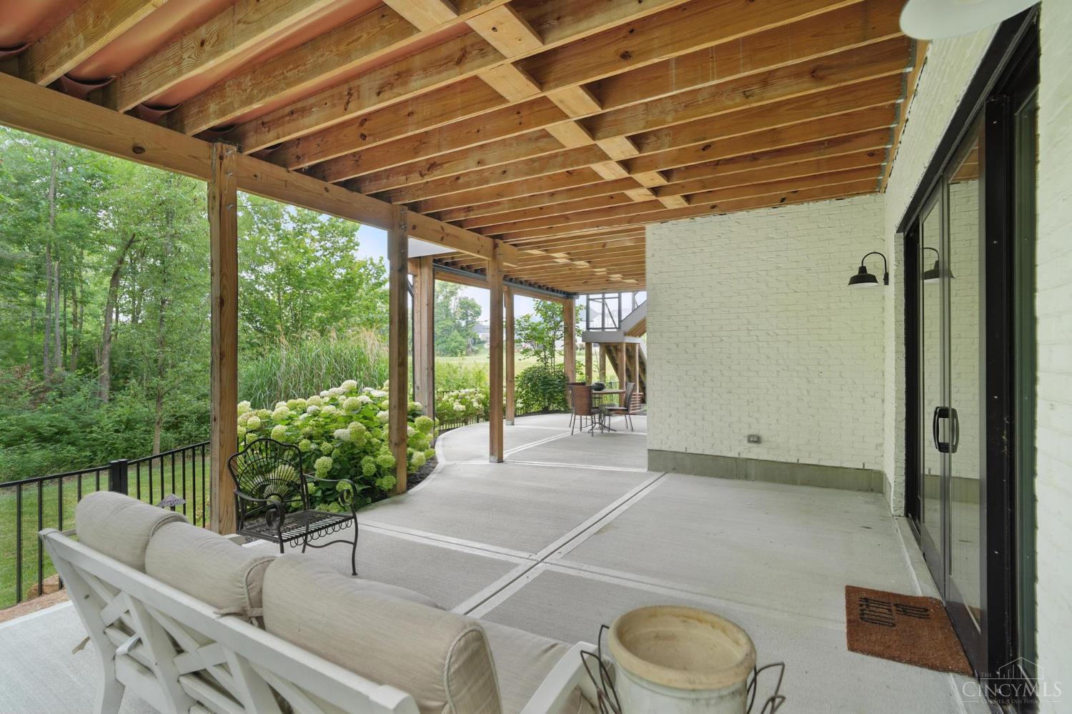 5413 Walnut View Drive