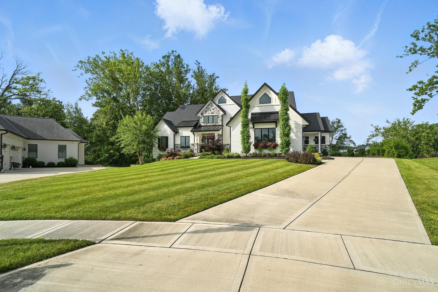 5413 Walnut View Drive