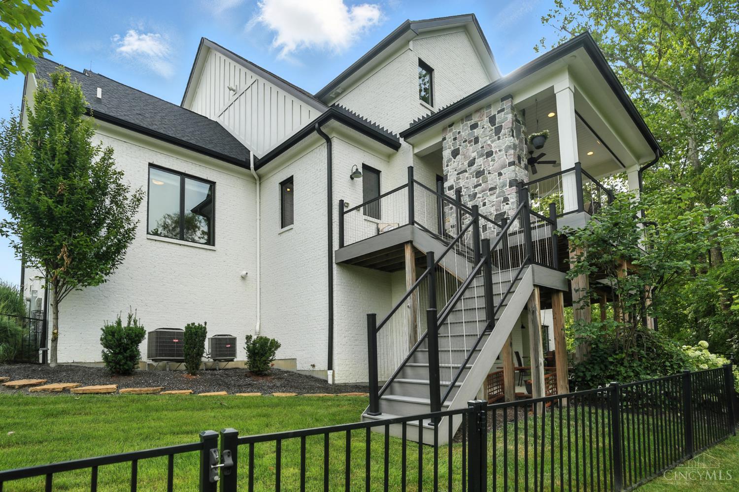 5413 Walnut View Drive