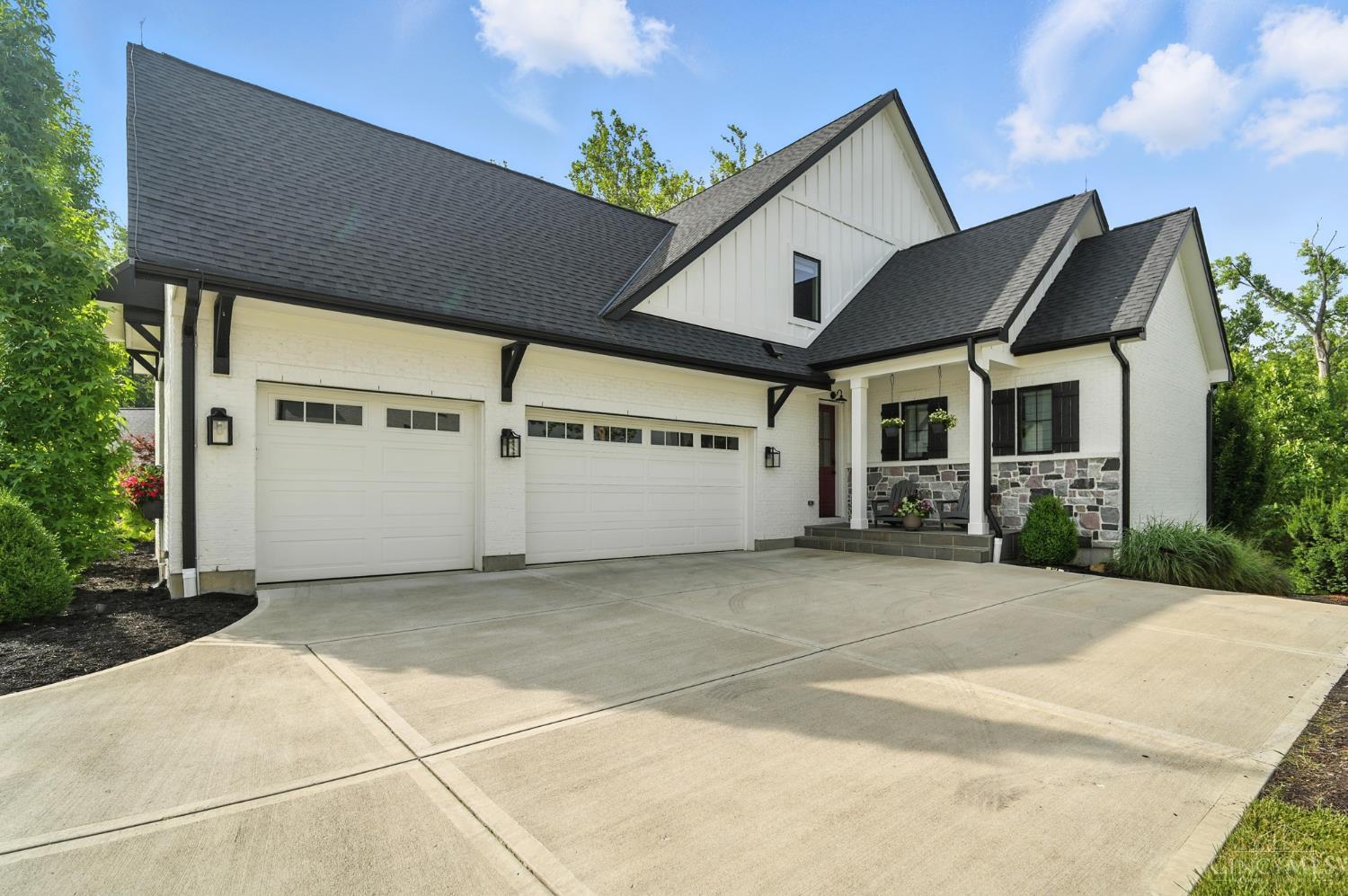 5413 Walnut View Drive