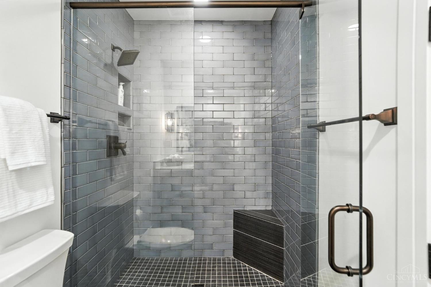 5413 Walnut View Drive