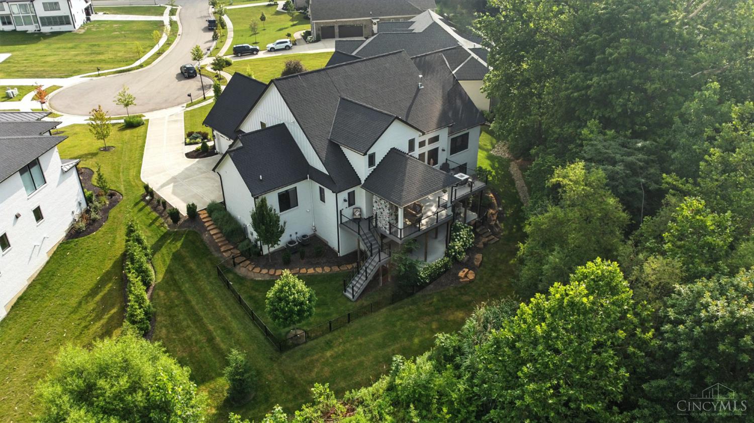 5413 Walnut View Drive