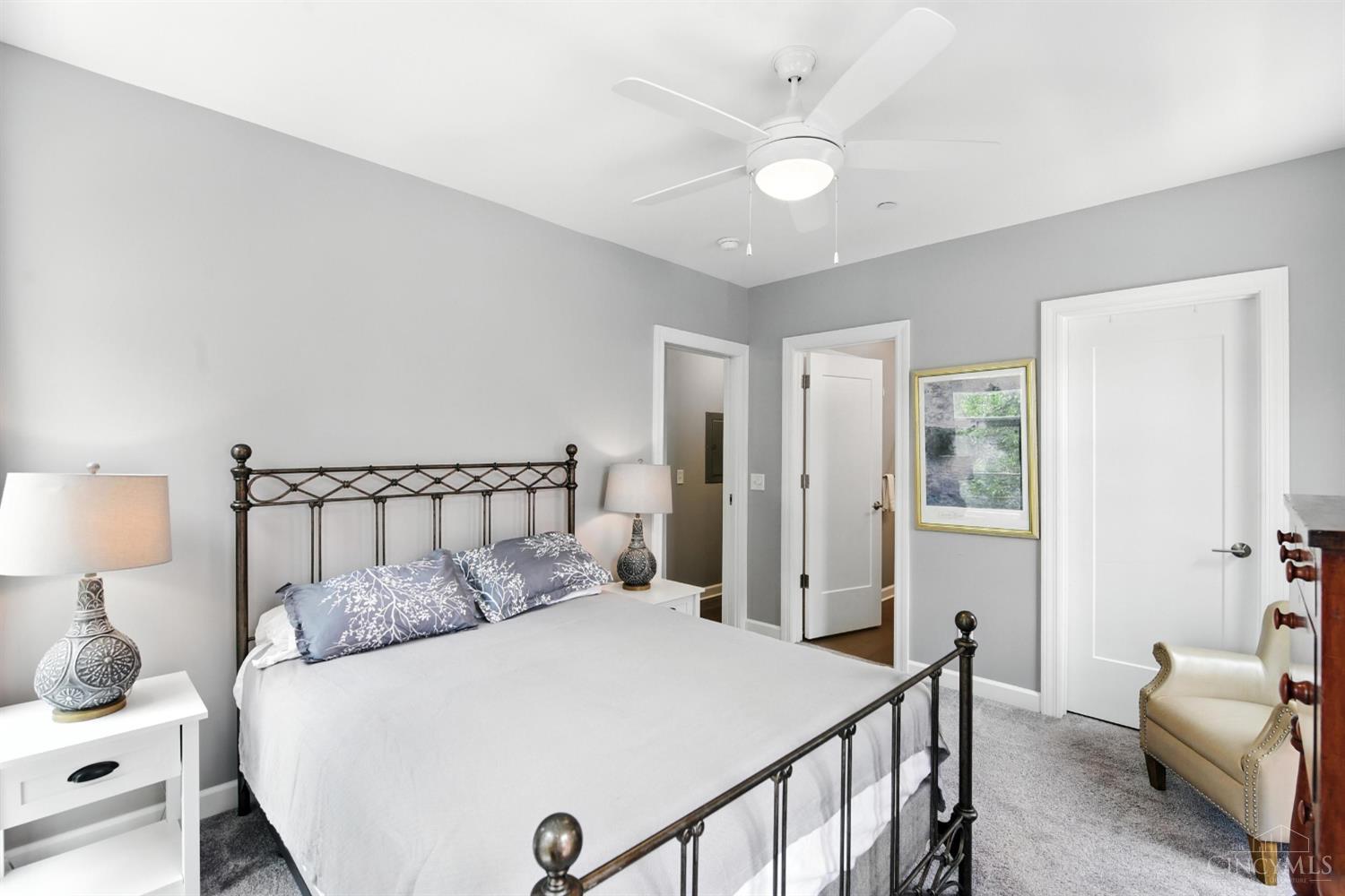116 W Fifteenth Street 204
