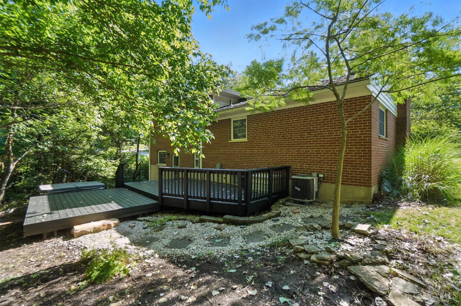 1419 Wolfangel Road