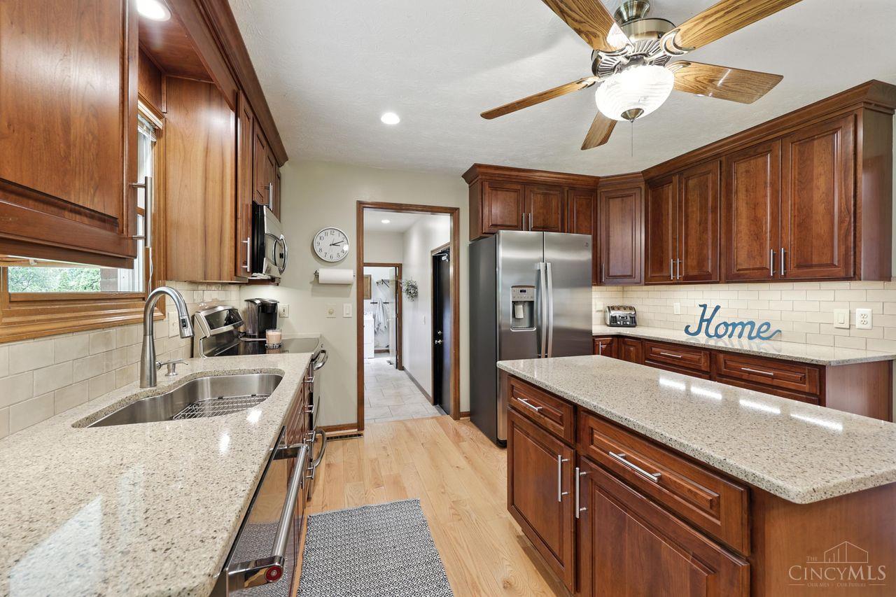 7603 Live Oak Drive