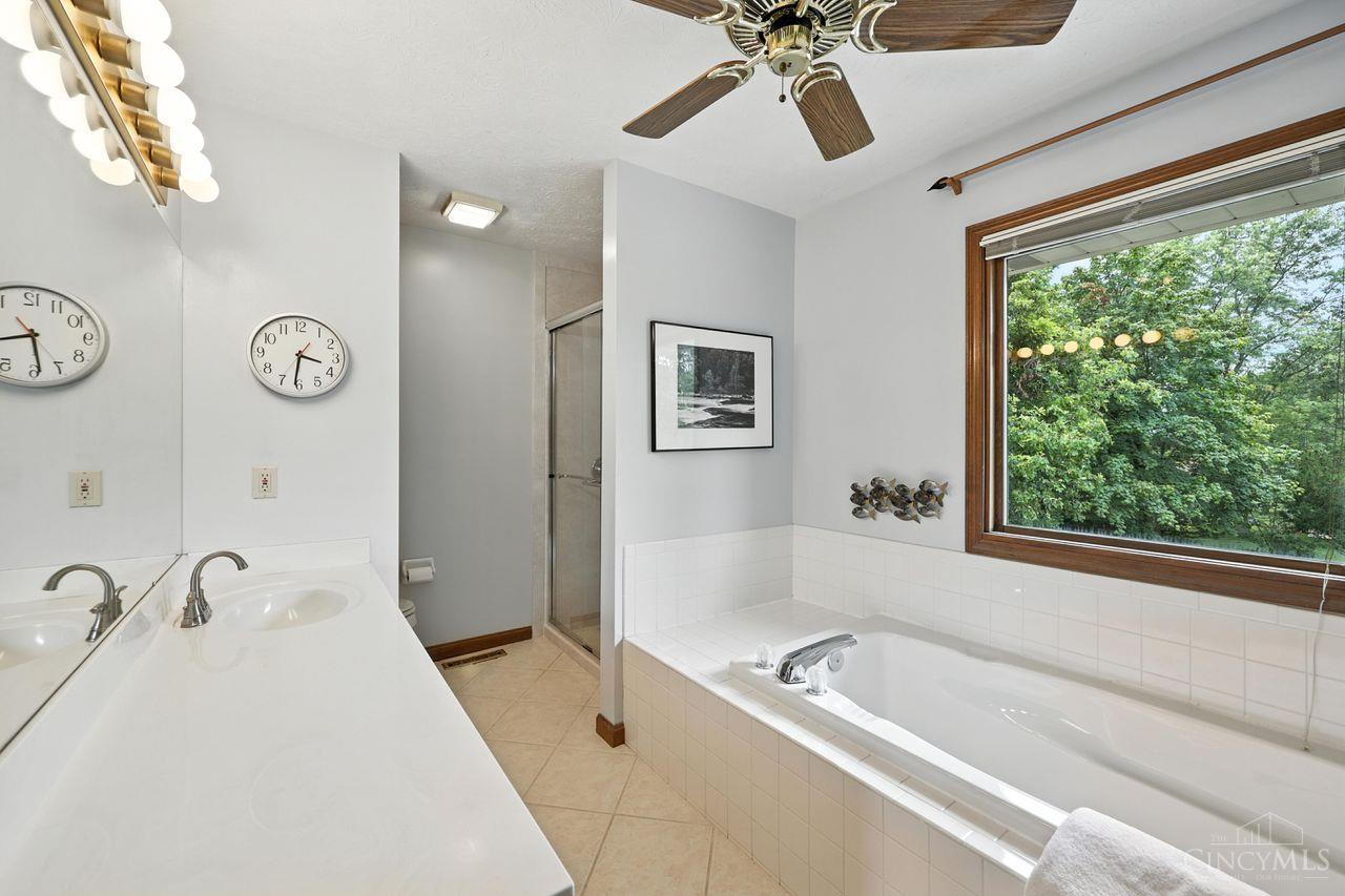 7603 Live Oak Drive
