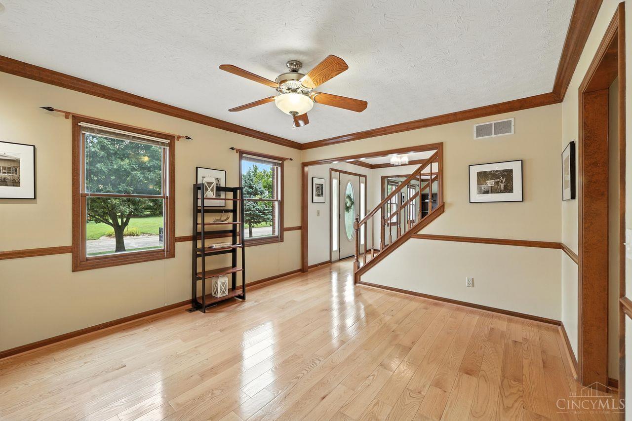 7603 Live Oak Drive