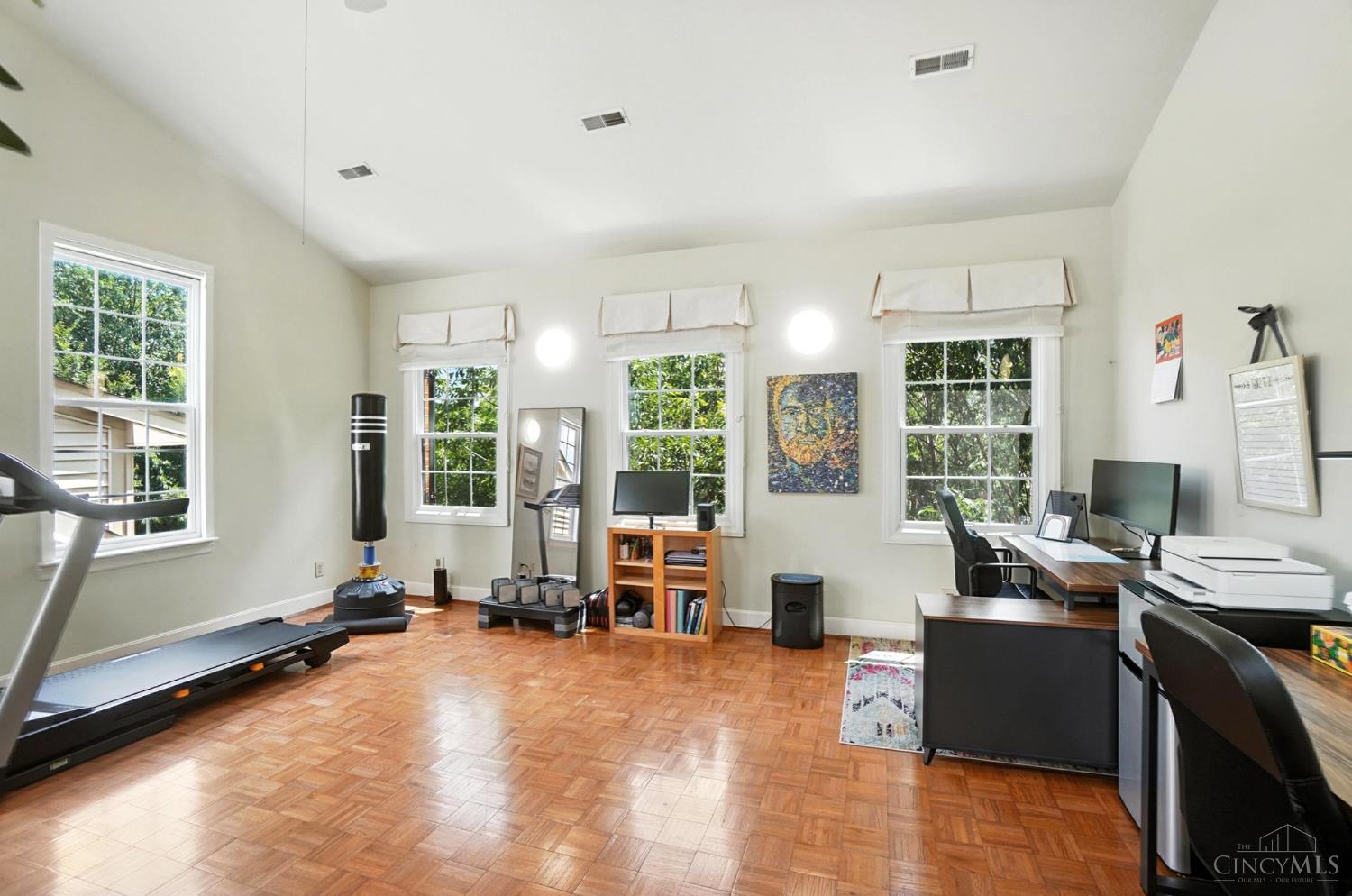 925 Weninger Circle