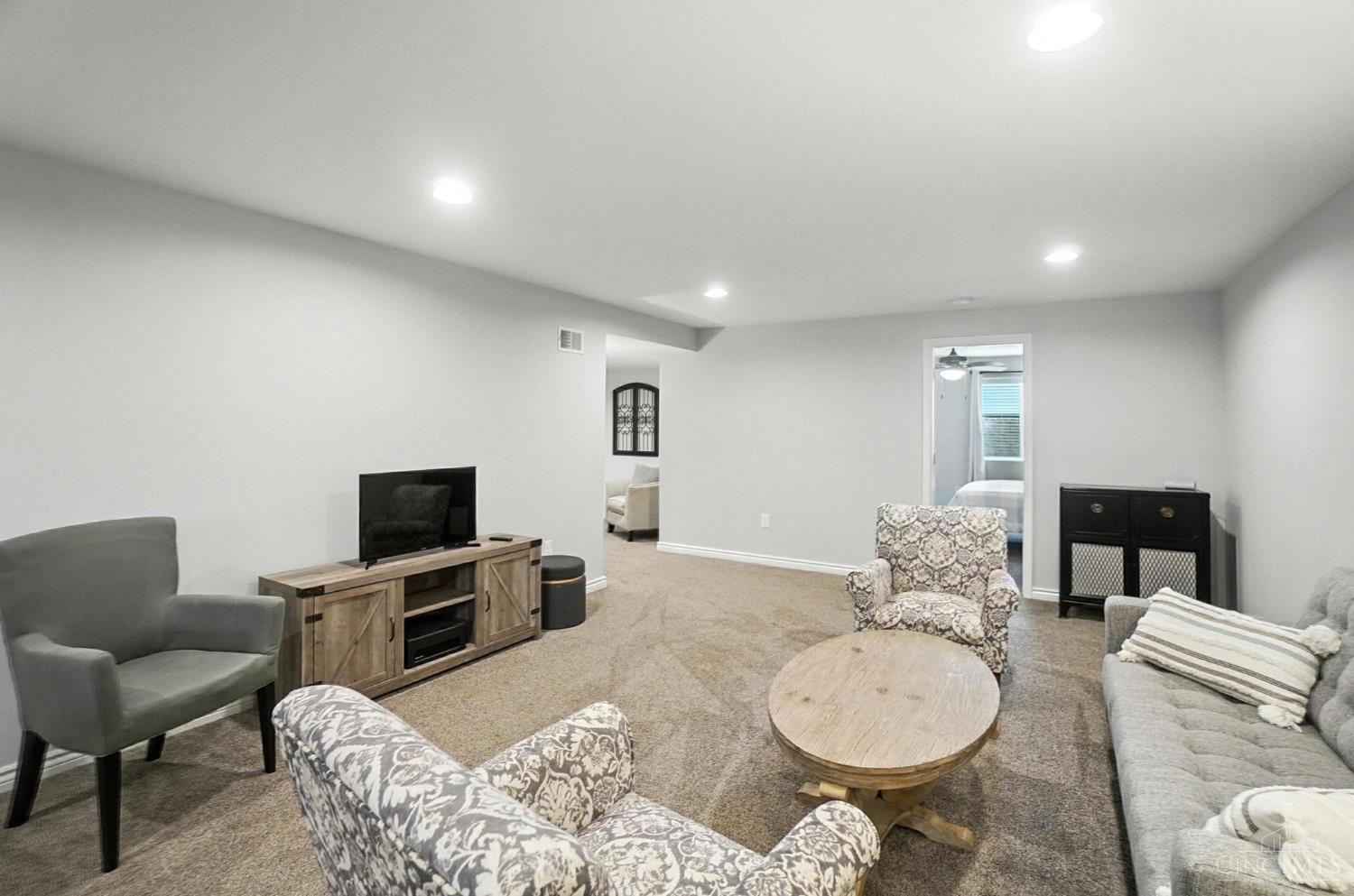 1295 Clemente Court