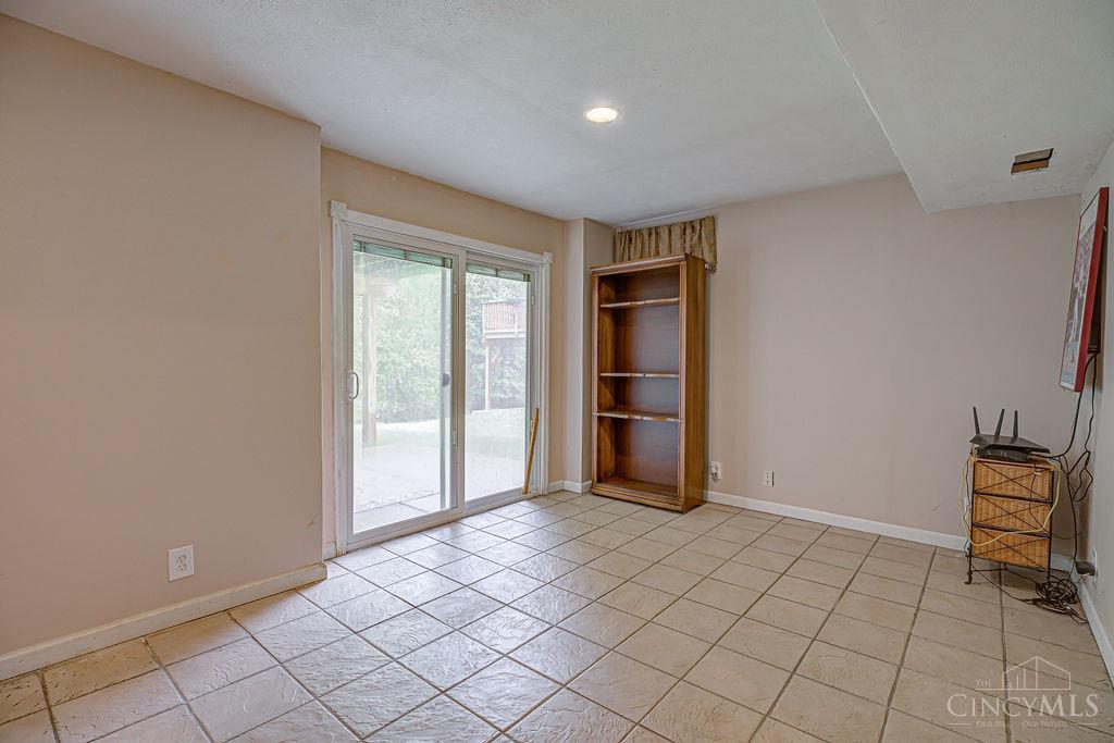 5414 Jamies Oak Court